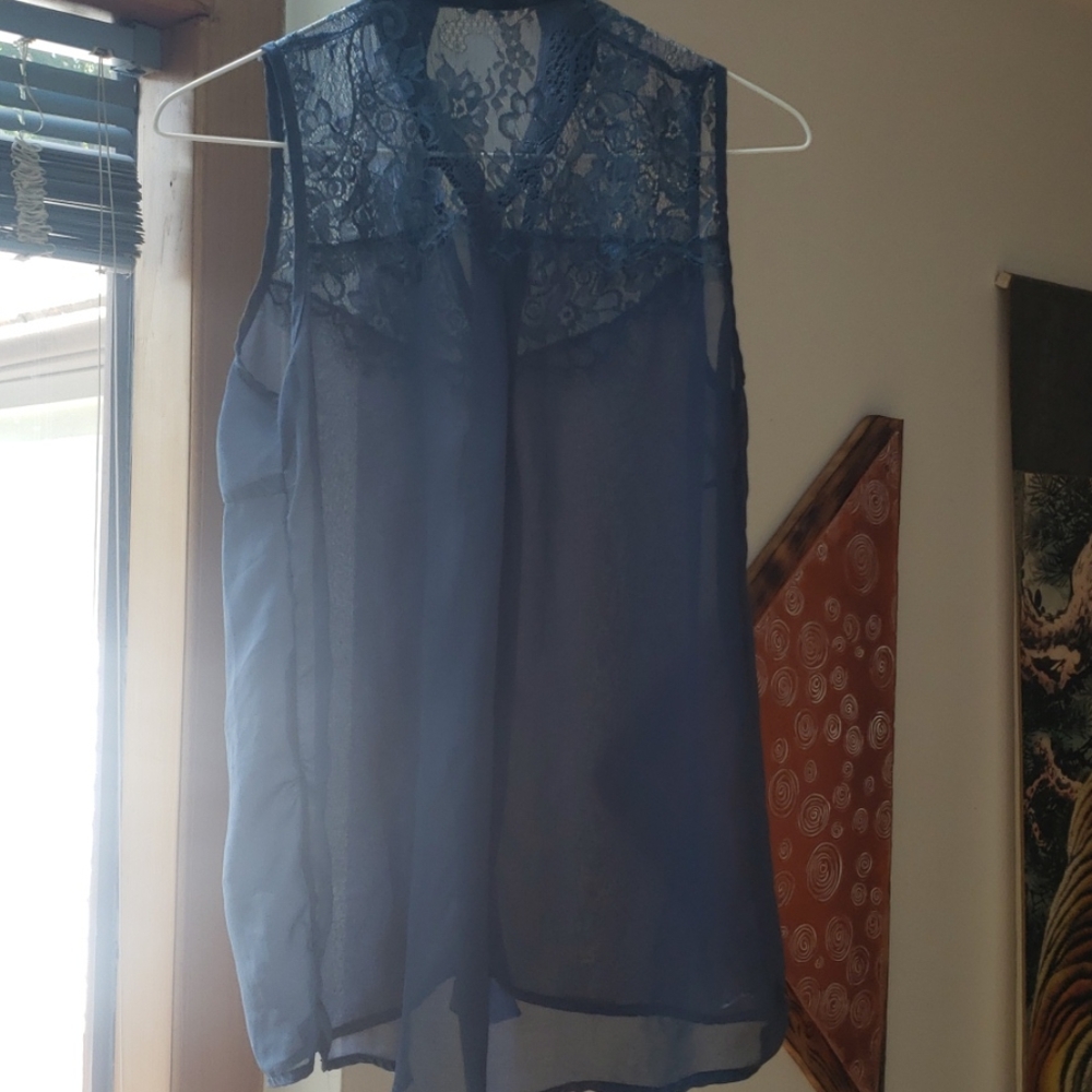 Top - Picture 3 of 3